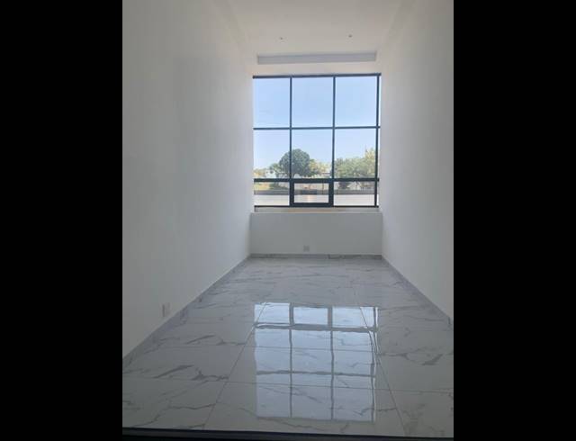 Business property to rent in SUNFORD